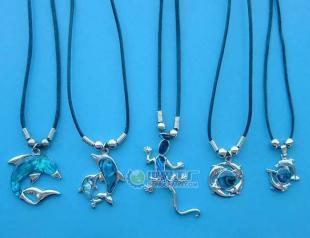 供应鲍贝吊坠价格与厂家全览 世界工厂网饰品信息库解析